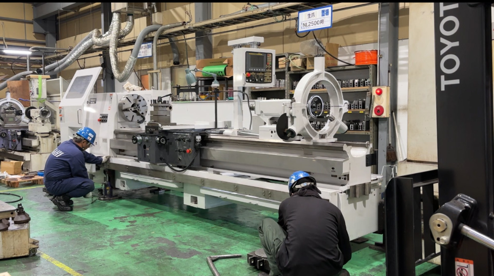 長尺旋盤加工機「TAC650L30」の導入03